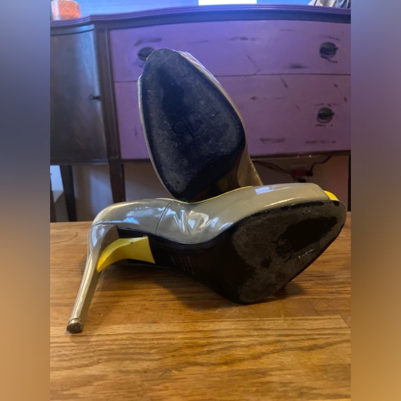 Ruthie Davis Patent Leather Colorblock Pumps Size: 9. Made In Italy - Picture 6 of 13